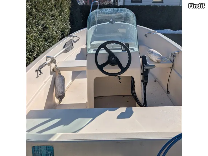 Myydään Aqua Boat 470