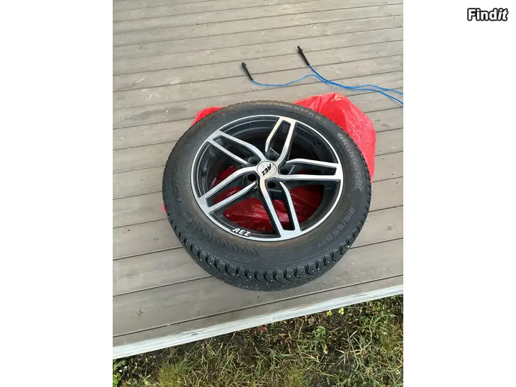 Säljes Gammal Vinterdäcks serie 5x112 17