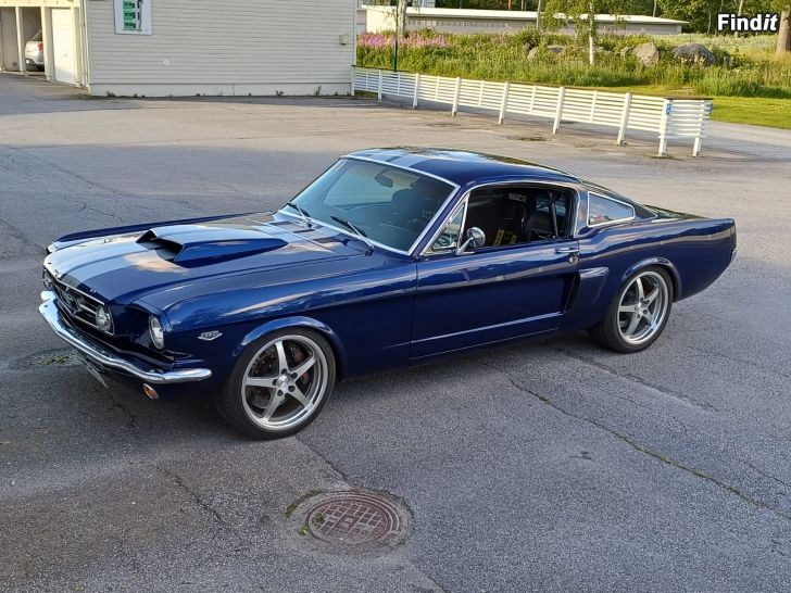 Myydään Unik Mustang Fastback gt