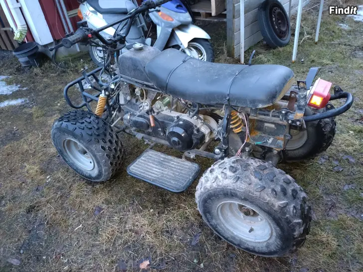 Säljes Okänt märke, variator drift. Ser grym ut