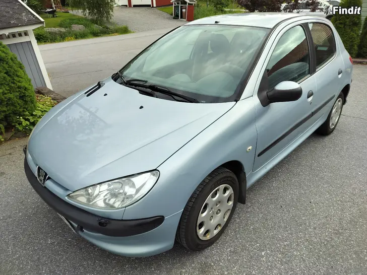 Säljes Peugeot 206, nybesiktad säljes. Nästa kamremsbyte 11/2028