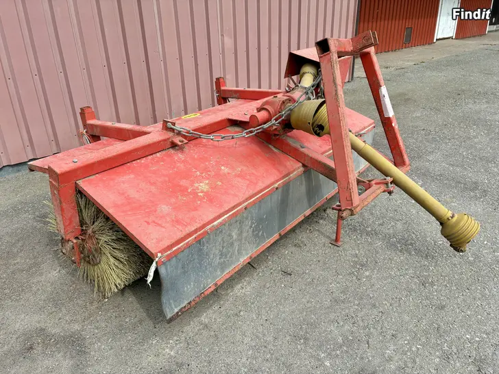 Myydään Borstmaskin till traktor säljes