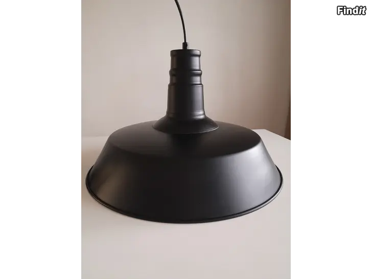 Säljes lampa / valaisin