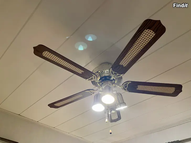 Säljes Energieffektiv takfläkt med belysning