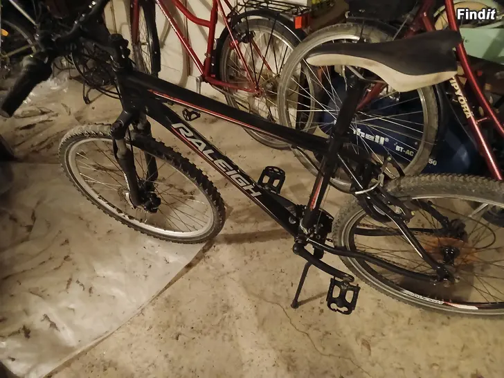 Myydään Kuvan Pyörä Raleigh