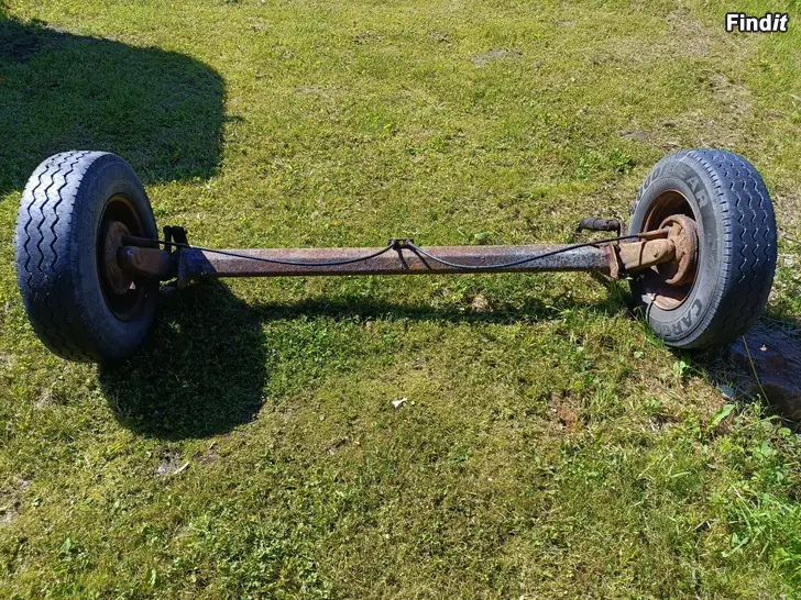 Säljes Bromsad släpvagnsaxel