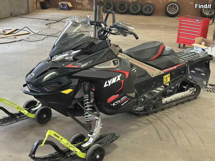 Säljes Lynx Xtrim 850 -18