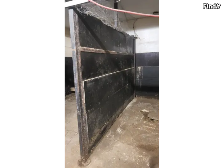 Säljes Stall inredning bås