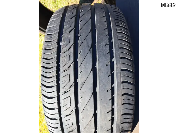 Säljes Kesärenkaat 245/35 r20 2 kpl