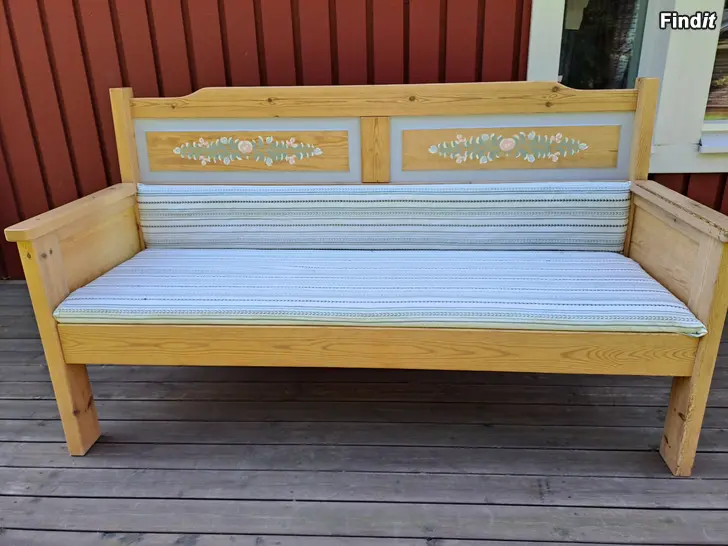 Säljes KÖKSSOFFA