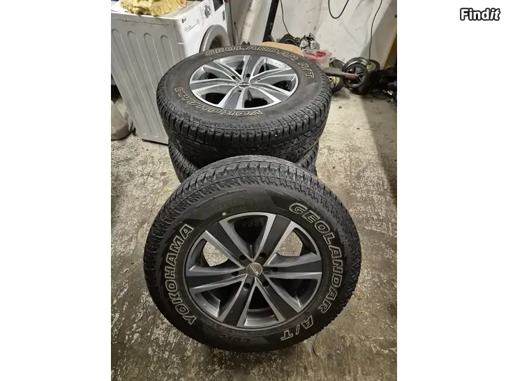 Säljes 6x139.7 Fälgar med däck