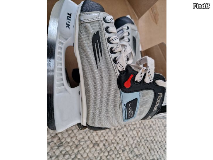 Säljes Skinnskor Bauer Vapor Rocket skate Jr str 36