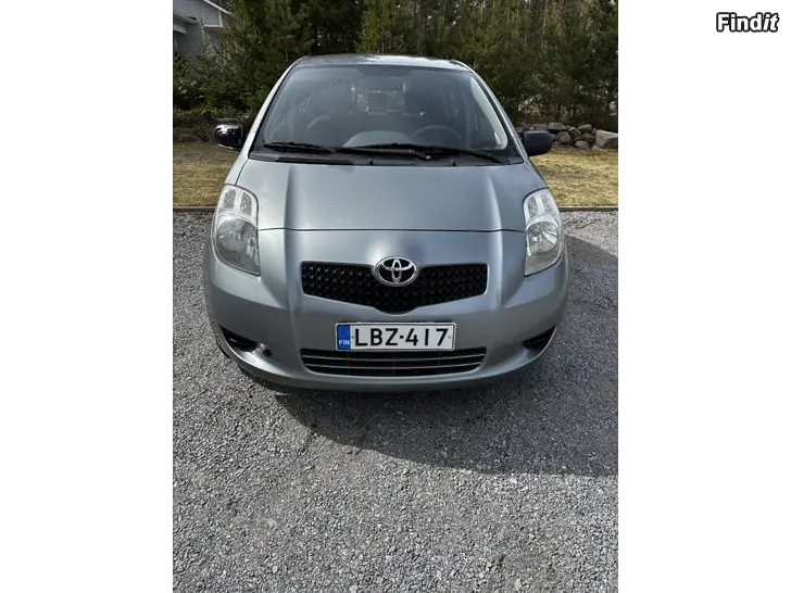 Säljes TOYOTA YARIS 1,0