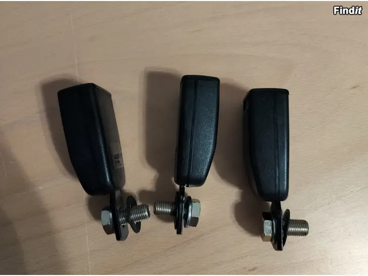 Myydään Turvavyönlukkot