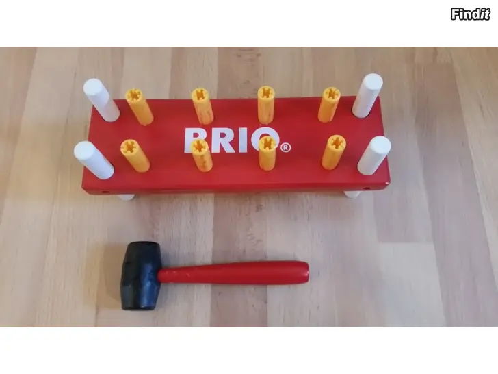 Myydään BRIO hakka 30525 ja vasara  -hinta 10e