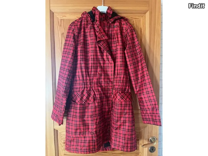 Myydään Punainen naisten sadetakki