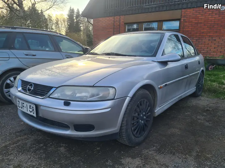 Säljes OPEL VECTRA GTS 2.2i Sport