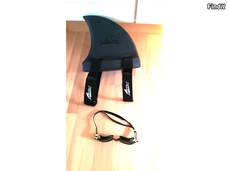 Myydään Swimfin haineväkelluke musta ja Speedo uimalasit Futura Plus 20e