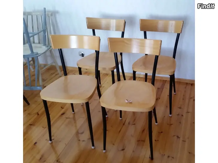 Myydään Puutuoli 4kpl metalli-puu  -hinta 40e