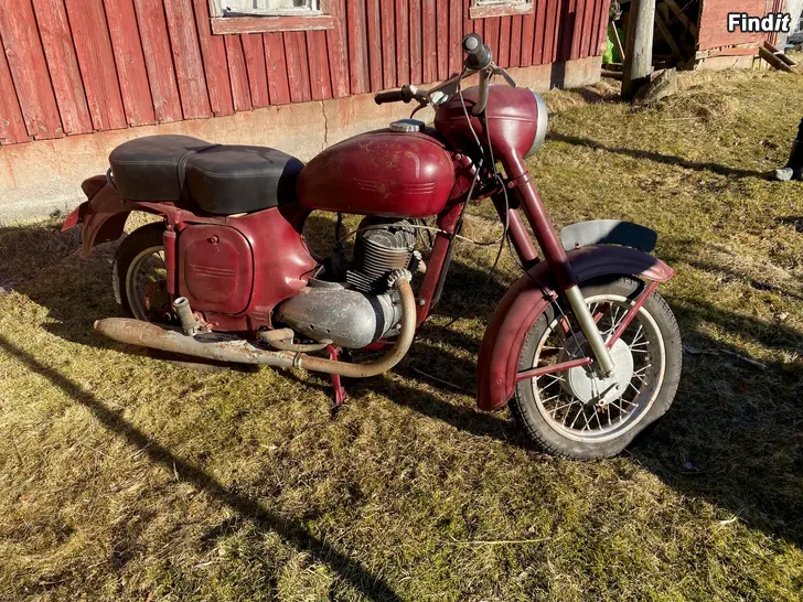 Säljes Jawa 250