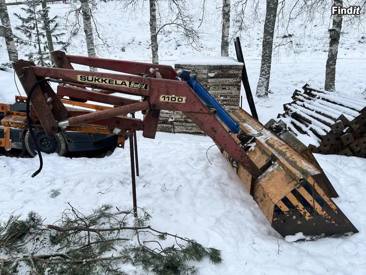 Myydään Etukuormaaja Solid Sukkela 1100 Ford 5000 sovittein
