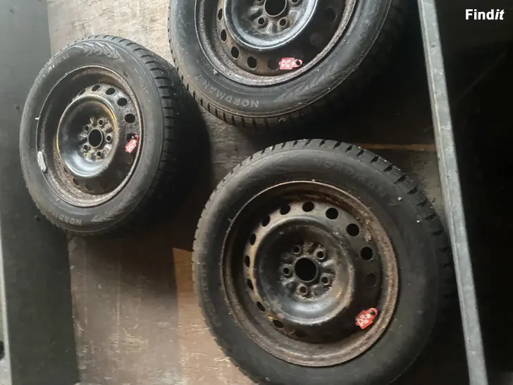 Säljes 5/100 vinterdäck