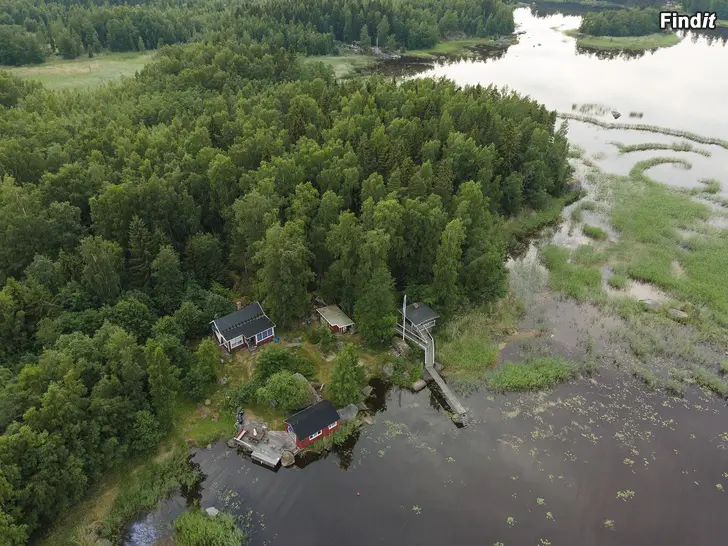 Myydään Viehättävä kesämökki Tailotilla - oma rauhallinen saaripaikka jo täksi kesäksi