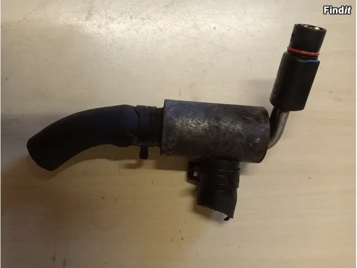 Myydään Defa type 707 550 w letkulämmitin