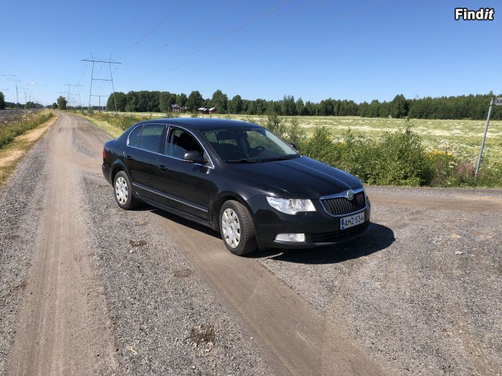 Säljes Skoda Superb 2.0TDI 170hv -09 juuri kats