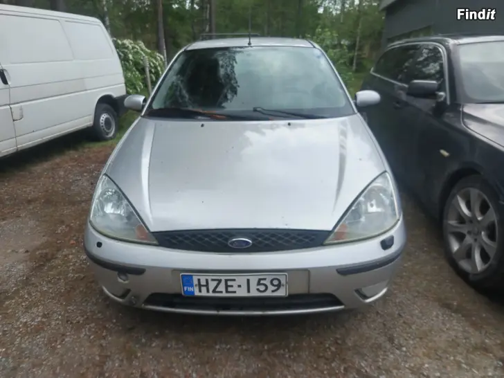 Myydään Ford Focus 1.6i - 02