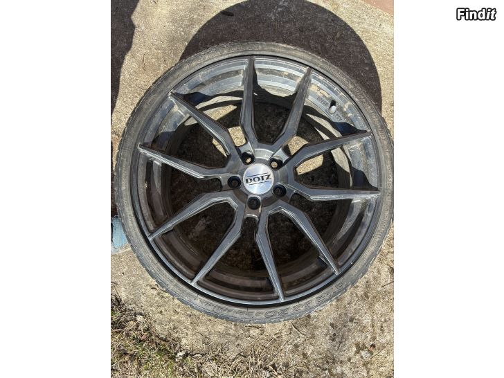 Myydään DOTZ Misano 8 x 19 aluvanteet