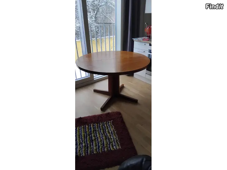 Myydään Teak ruokapöytä