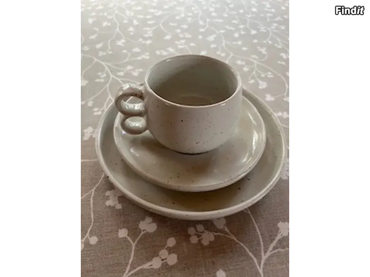 Myydään PENTIK / HALLA-KUPIT