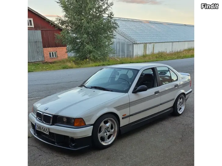 Säljes BMW E36 S50B30 MAXXECU