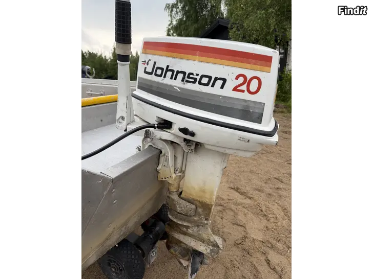 Myydään Johnson 20hv