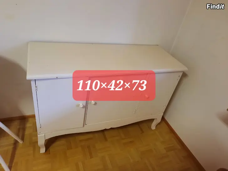 Myydään Vanha lipasto