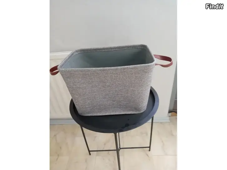 Myydään Box/låda