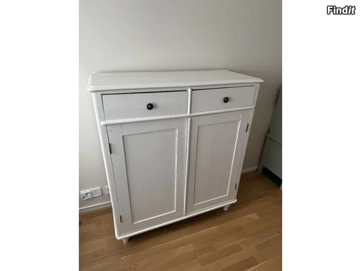Myydään Gammal skänk säljes