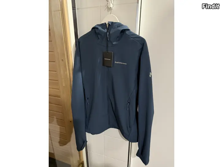 Säljes Uusi peak performance takki