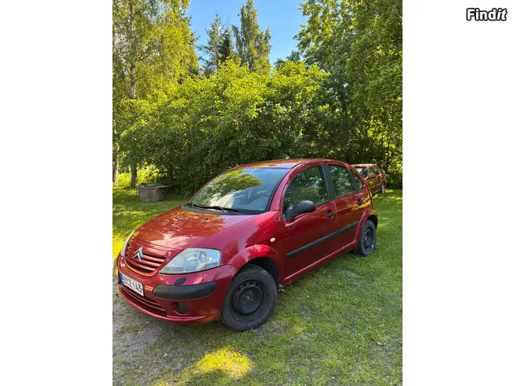 Säljes Säljes liten röd Citroen C3 - 05