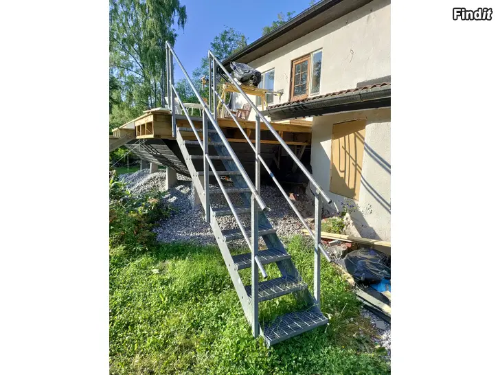 Säljes Trappa i galvaniserat stål