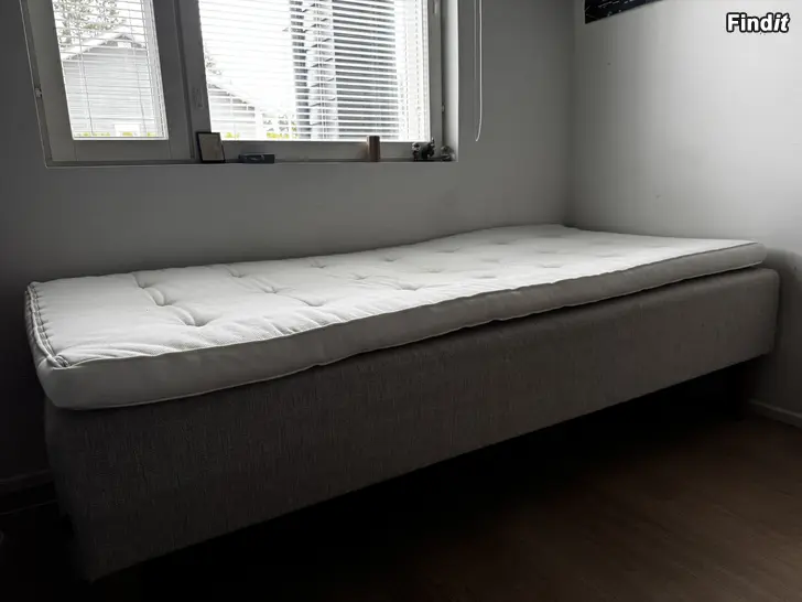 Säljes Jensen Nova Max ramsäng 90 x 200 cm, medium