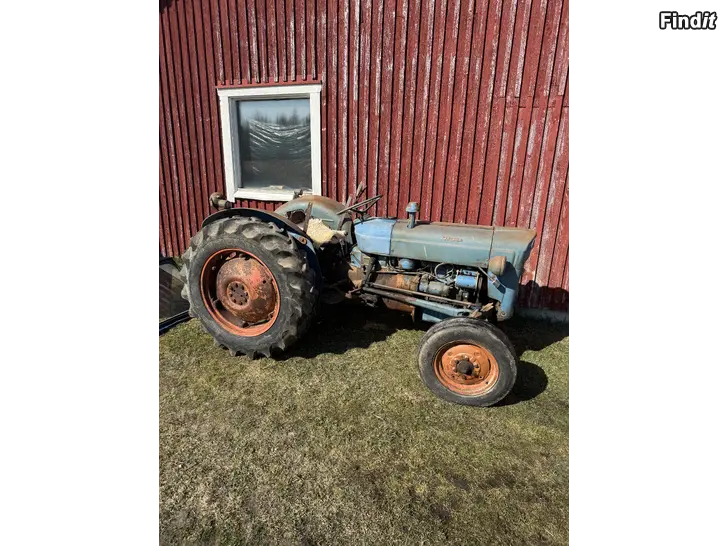 Myydään Fordson Super Dexta 1964