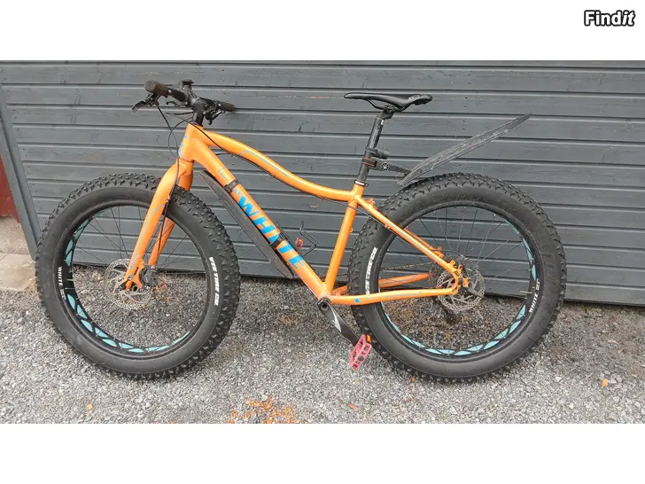 Säljes Fatbike White pro 26, storlek M