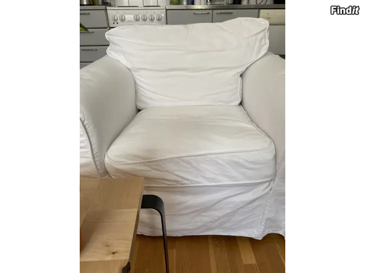 Säljes Stor vit fåtölj säljes