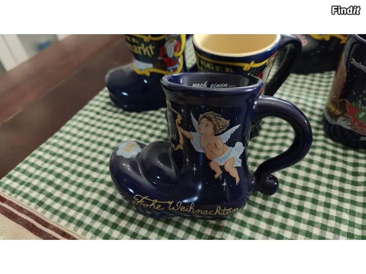 Säljes Muggar Julmotiv