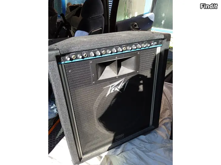 Myydään Peavey KB 300 150W 15 keyboard amplification system Made in USA