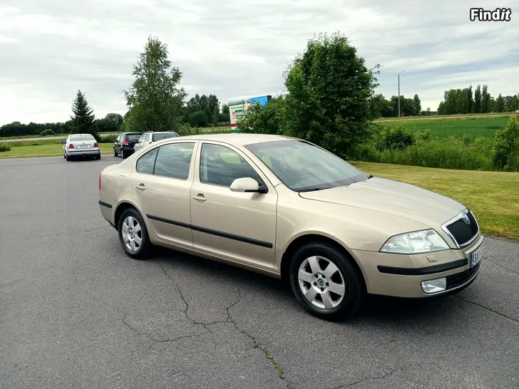 Säljes Skoda Octavia 1.6 MPi 102hv Bensa 5-ov.SUPERHYVÄ