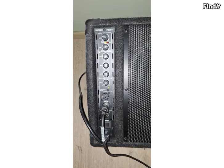 Säljes Behringer F1220D Eurolive förstärkare
