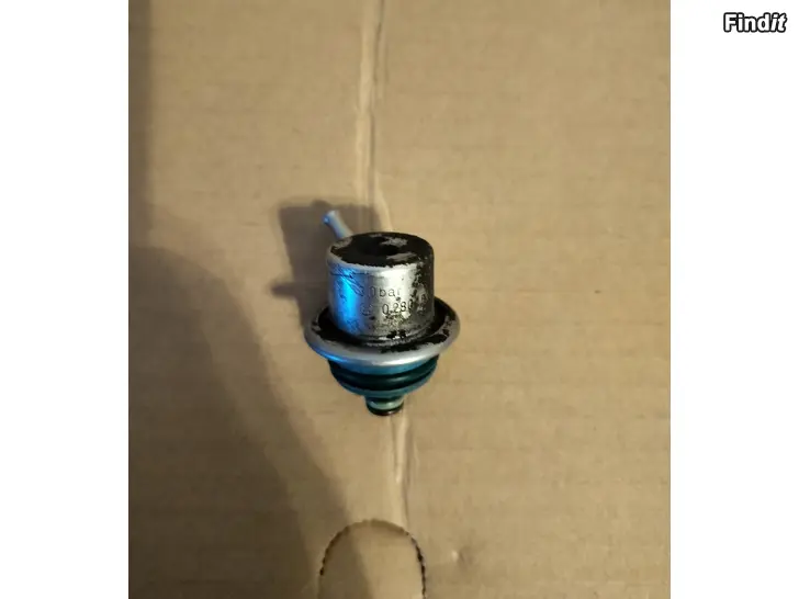 Myydään Polttoaineenpaineensäädin